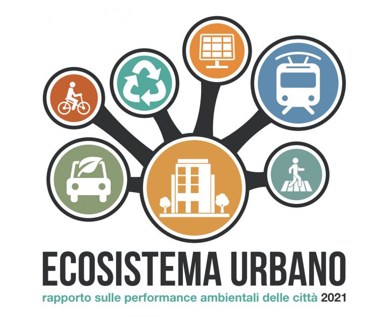 La cover del report 'Ecosistema urbano' di Legambiente sullo stato dell'ambiente nelle città italiane