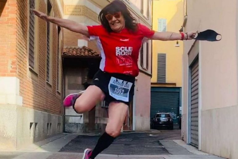 Merilù corre la Milano Marathon con AISM