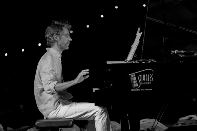 Il pianista Emiliano Toso pe ril Progetto Musica del Cuore (foto Elisa Crestani)
