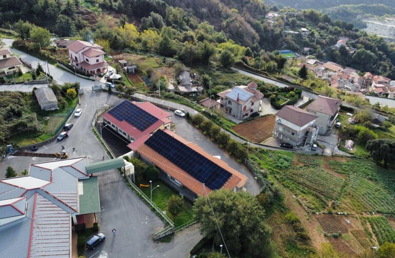 L'impianto fotovoltaico a San Nicola da Crissa (Vibo Valentia)